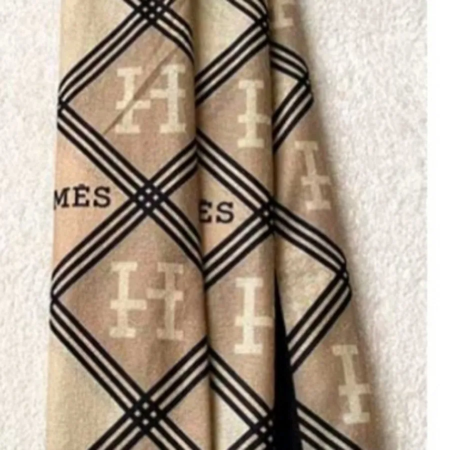 شال کرمی پاییزه چاپ یک رو