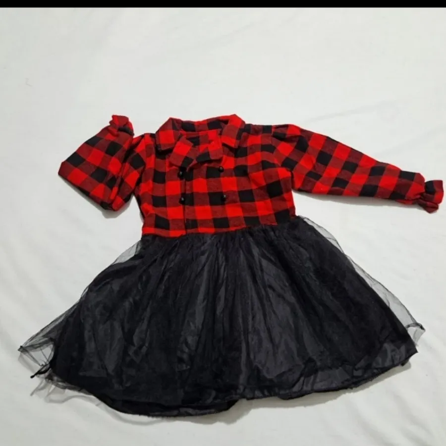 پیراهن دخترانه