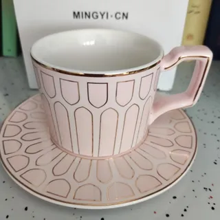 فنجان نعلبکی