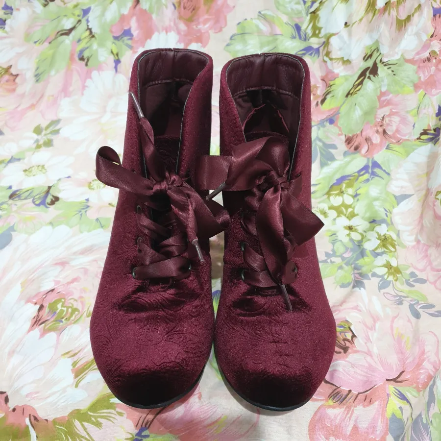 نیم بوت مخمل خارجی