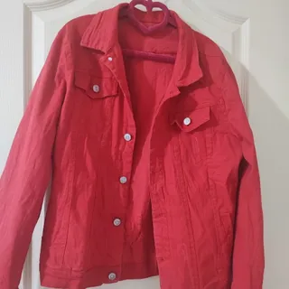 کراپ کت قرمز