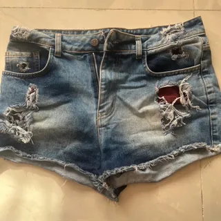 دوعدد شورتک لی و‌کتان نو