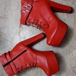 نیم بوت سایز 38