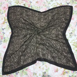 روسری پوست ماری