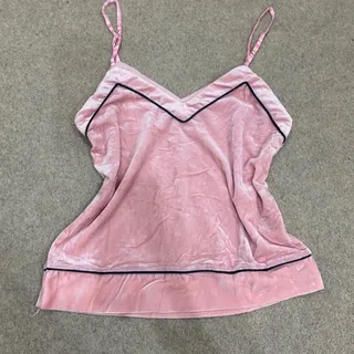 تاپ مخملی صورتی