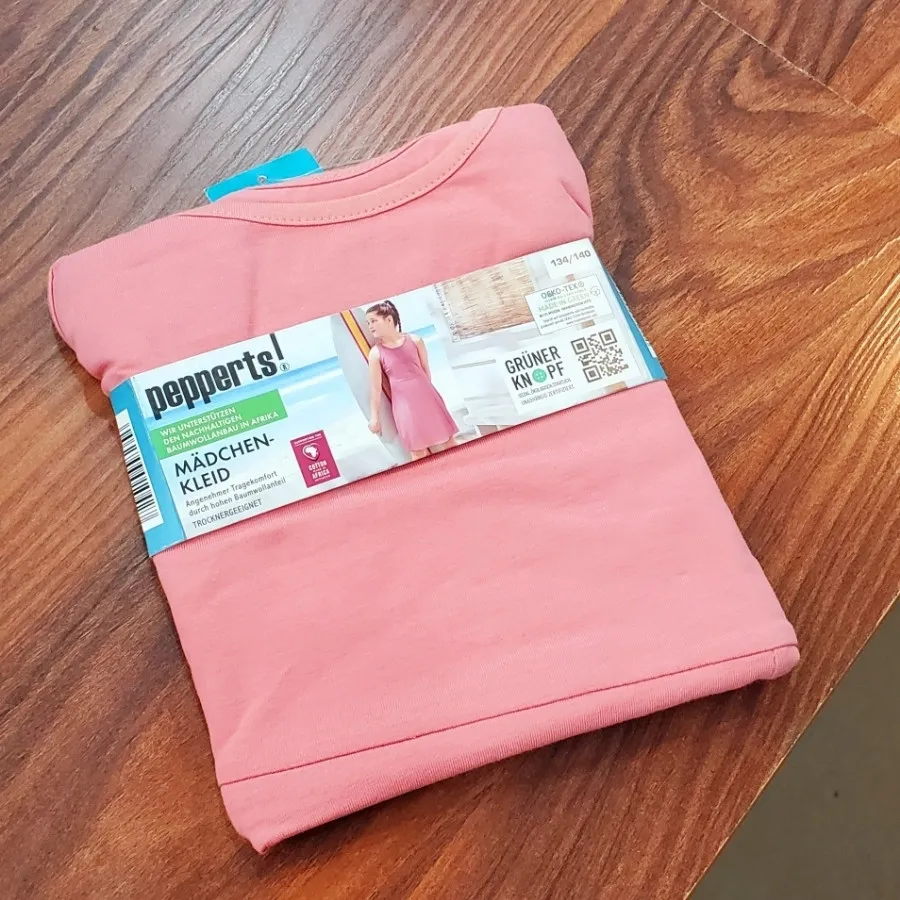 پیراهن دخترانه