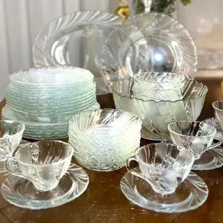 سرویس کامل غذاخوری