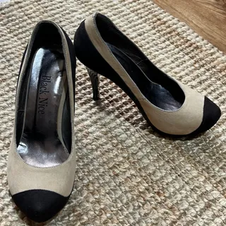 کفش مجلسی پاشنه دار