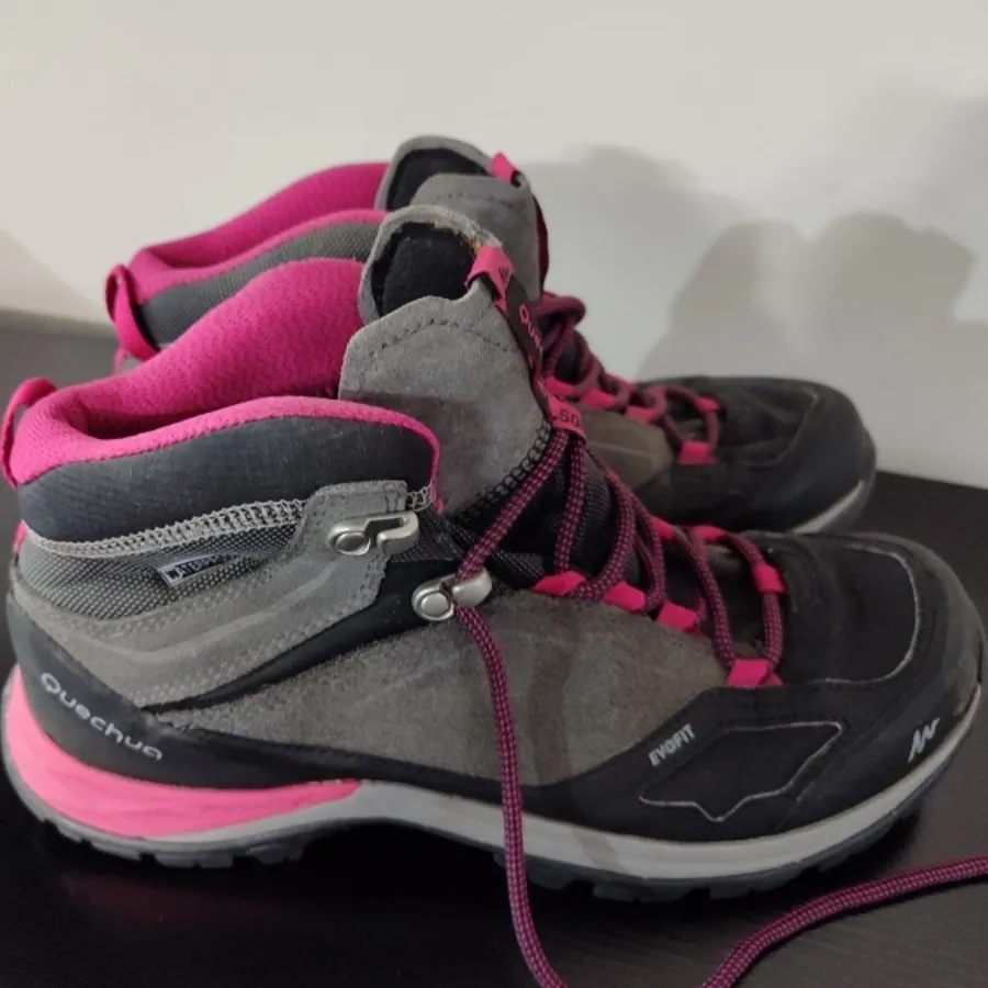 کفش کوه برند کچوا