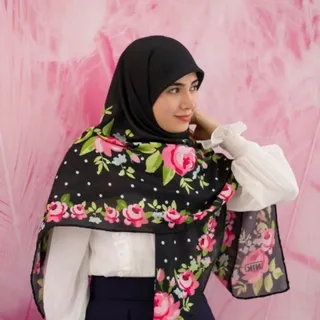 روسری مشکی گل صورتی