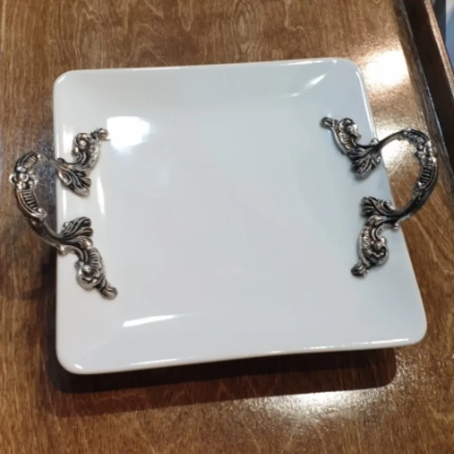 شیرینی خوری