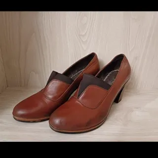 کفش چرم در حد نونونو