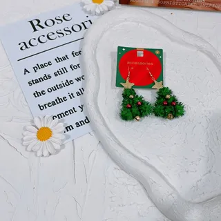 گوشواره کاج