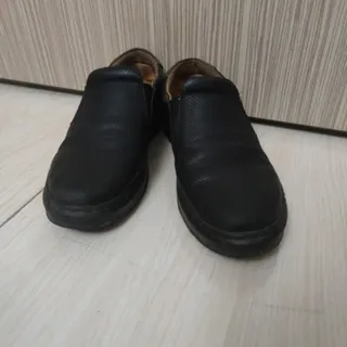 کفش چرم نوین