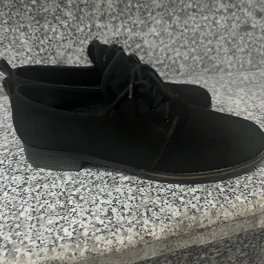 کفش کالج مشکی