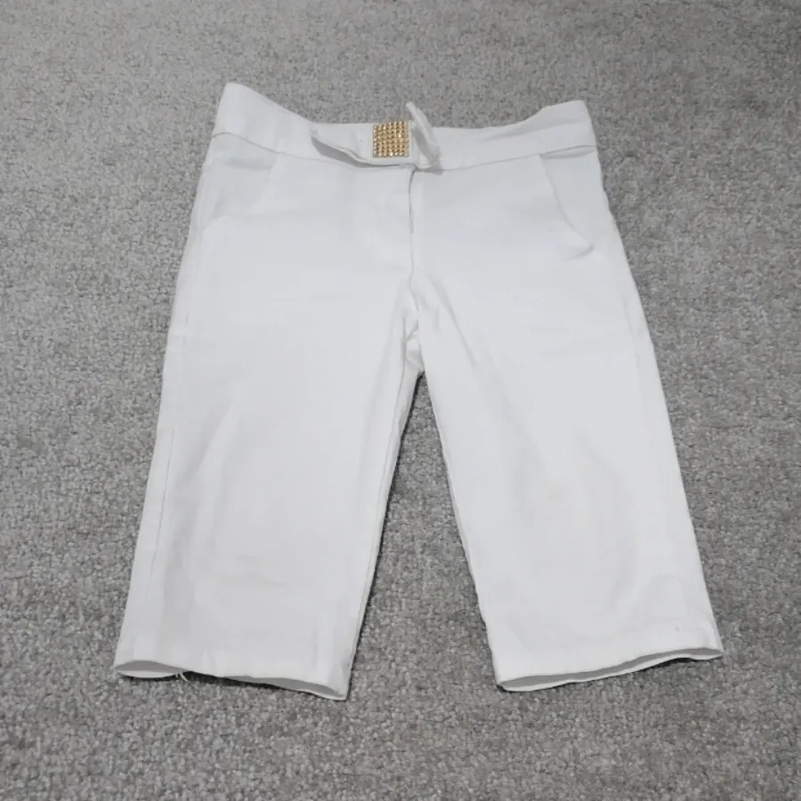 شلوارک سفید