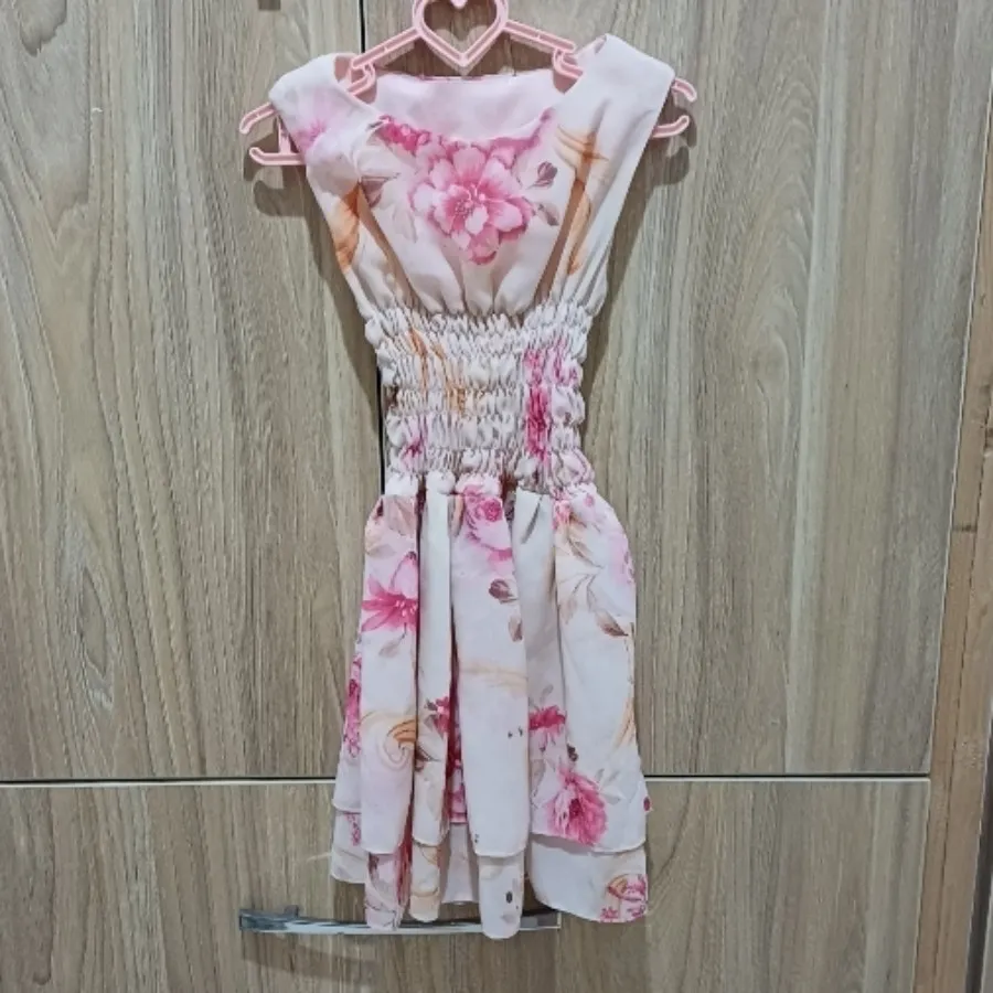 پیراهن دخترانه