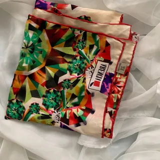 روسری های ابریشم وساتن