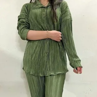 مانتو شلوار پلیسه