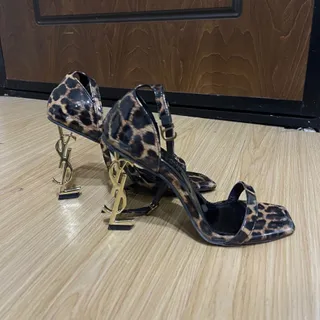 کفش ایو سن لورن ysl