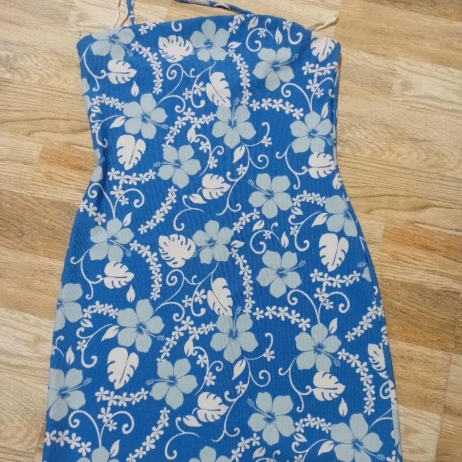 پیراهن کوتاه