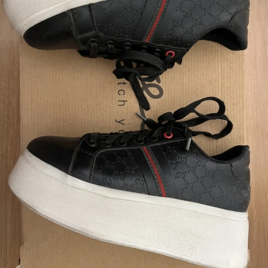 کتونی لژدار گوچی