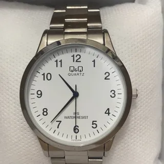 ساعت Q&Q