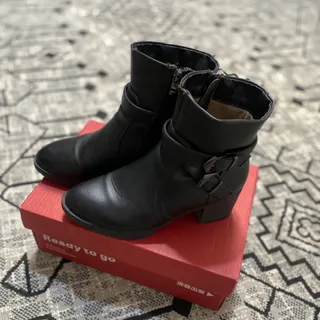 نیم بوت خارجی