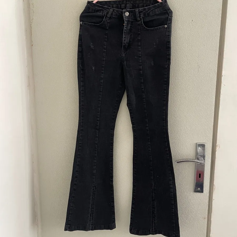 شلوار جین بوت کات