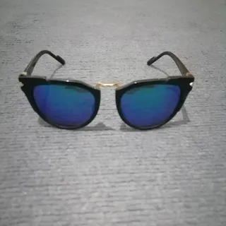 عینک آفتابی