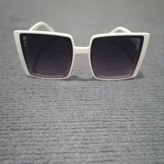 عینک آفتابی