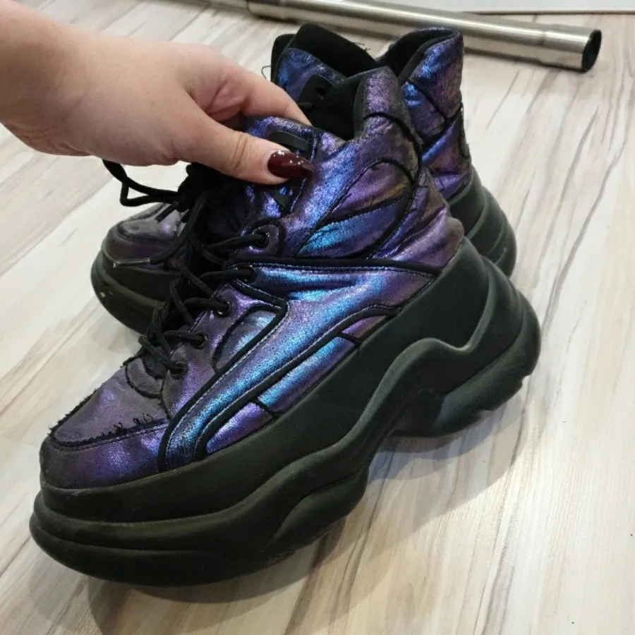 کفش ساقدار آوانگارد