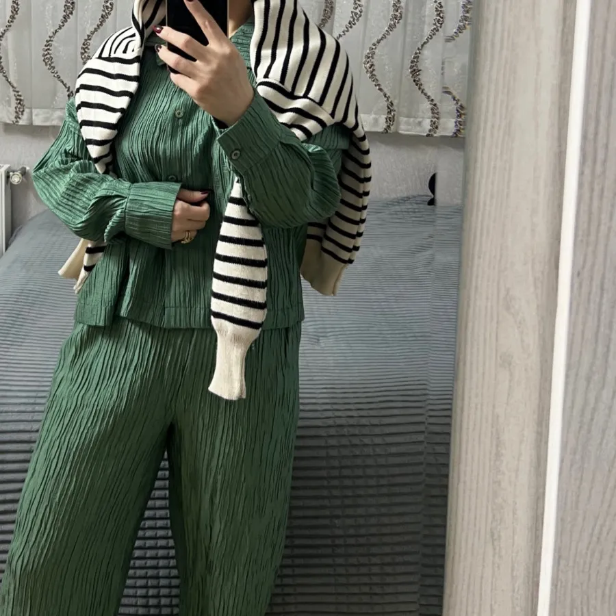 ست بلوز شلوار پلیسه