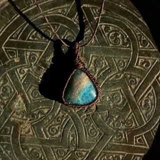 آ‌پاتیت آبی