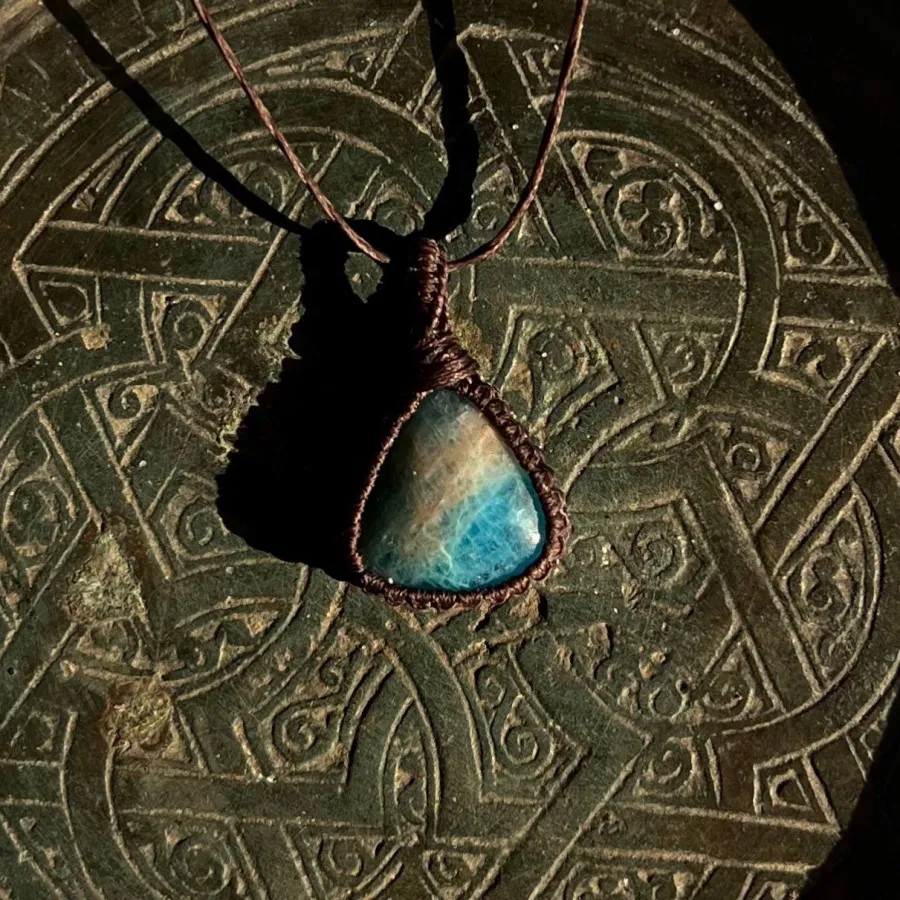 آ‌پاتیت آبی