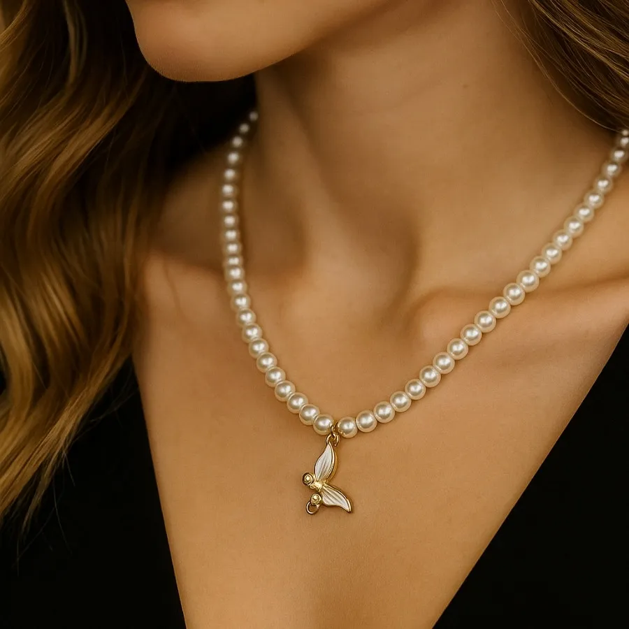 گردنبند مرواریدی پلاک دار