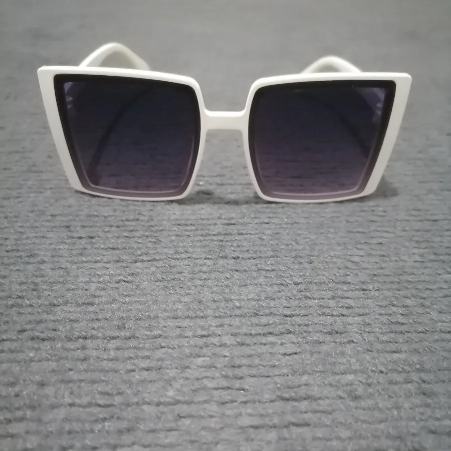 عینک آفتابی