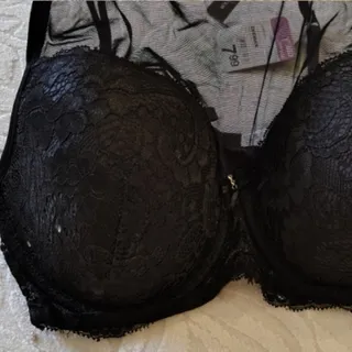 سوتین نیم تنه خاص و جذاب