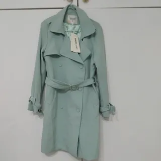 بارونی نو (ضد آب نیست)