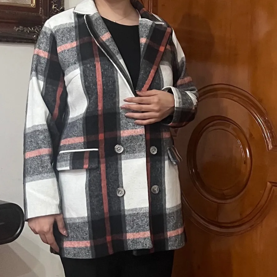 پالتو در حد نو‌حراجی