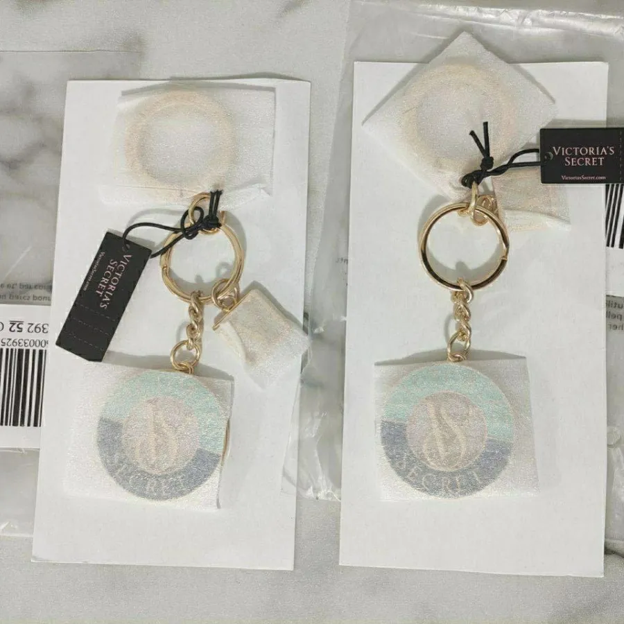 اویز کلید ویکتوریا سکرت