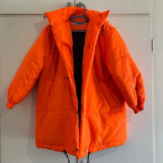 کاپشن کلاه دار