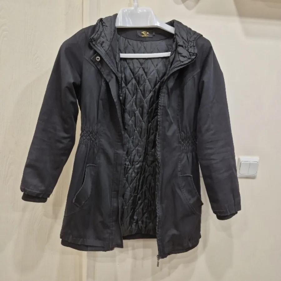 کاپشن کلاه دار