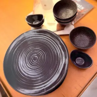 پیشدستی و پیاله