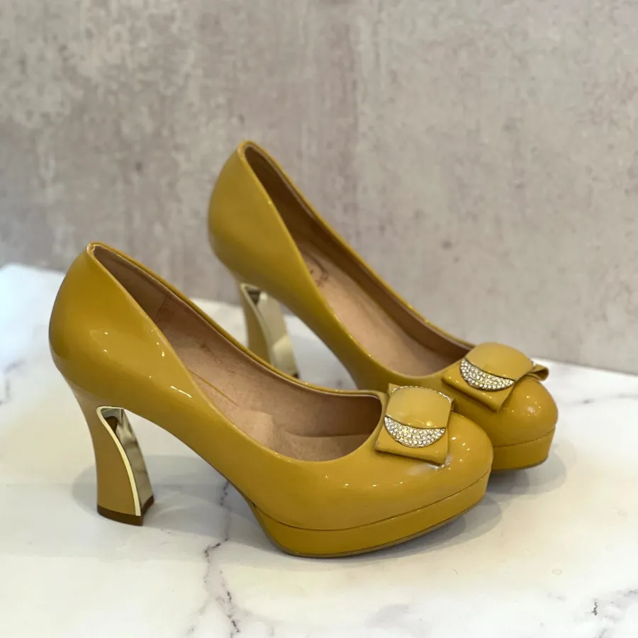 کفش مجلسی پاشنه بلند