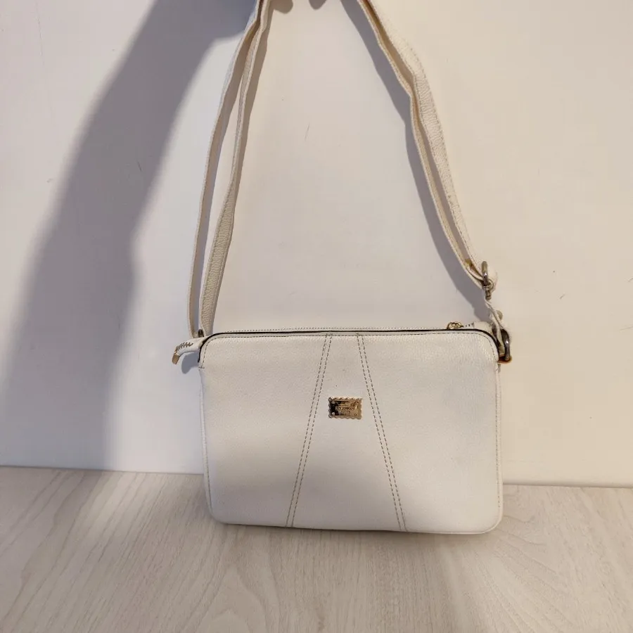 کیف دوشی سفید