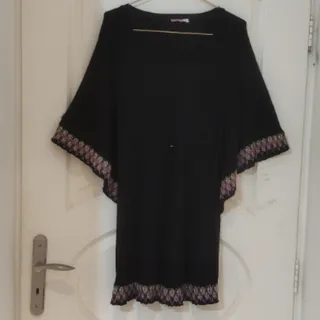 پیراهن  زیبا  در حد نو