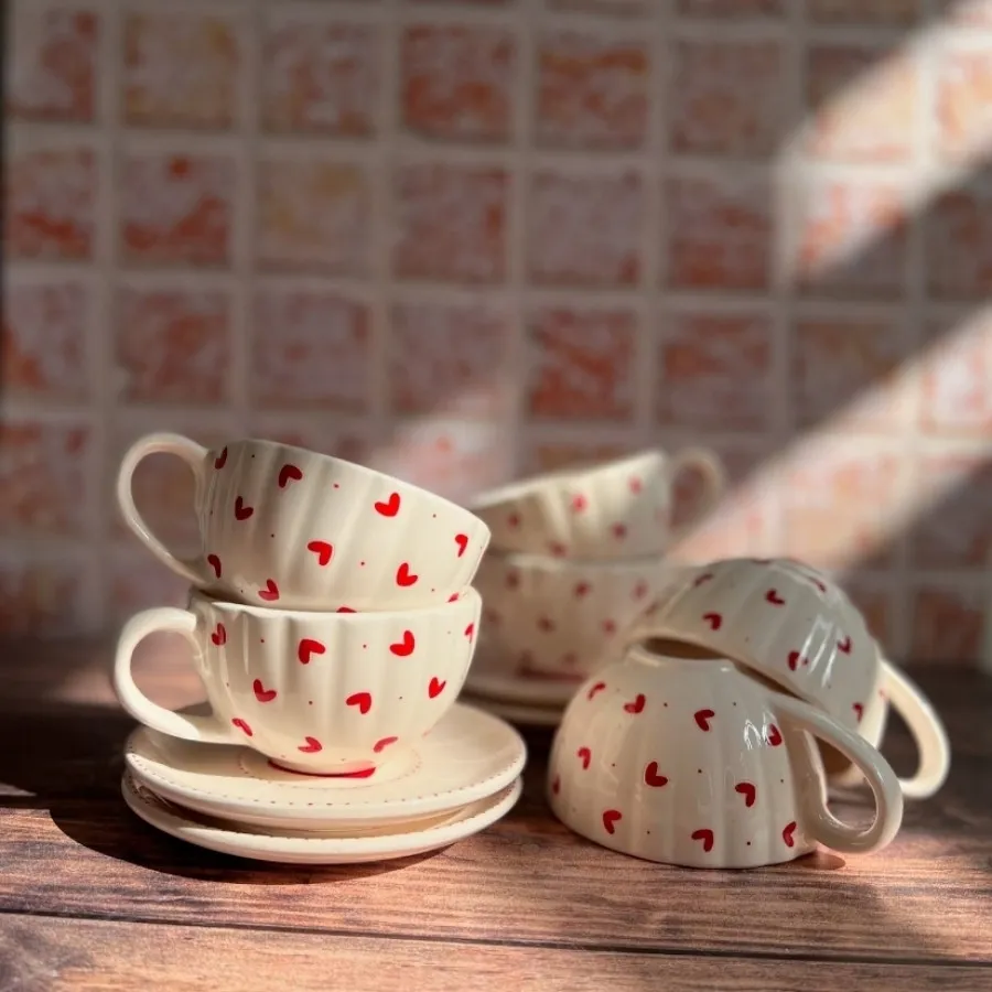 فنجون ونعلبکی صدفی قلبی