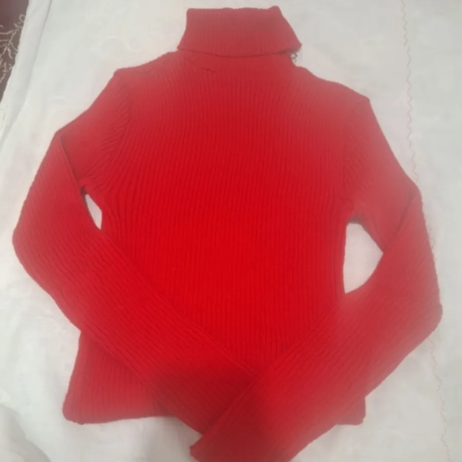 بافت یقه اسکی قرمز