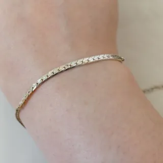 دستبند ظریف و جذاب